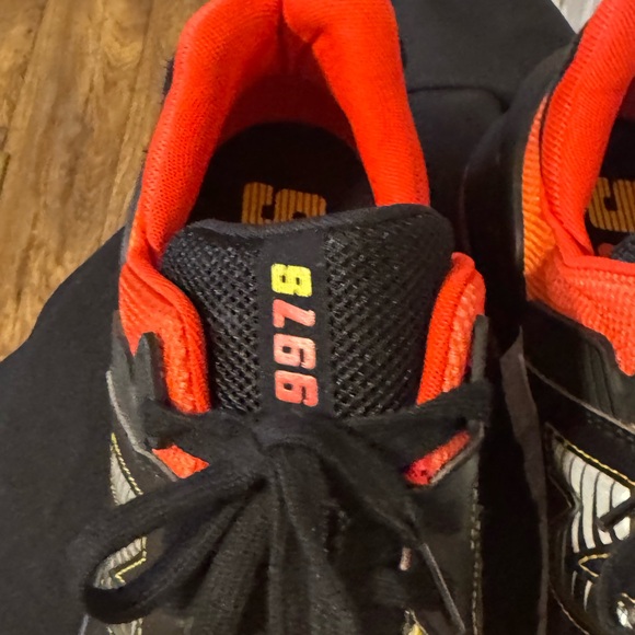 New Balance Orange, Yellow & Black Gradient Runner - Picture 2 of 9